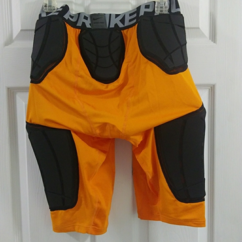 Nike Pro - Picture 3 of 6